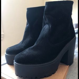 Size 8.5 platform boots